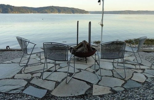 Hoodsport House | Waterfront Home with Gorgeous Views of Hood Canal