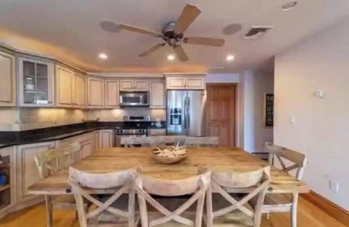 Buzzards Bay House | Waterfront Home with Spacious Deck and 4 Bedrooms
