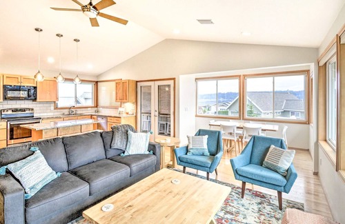 Belfair House | WATERFRONT! Hood Canal Home, Private Beach w/Kayaks, Paddleboards. Kid Friendly