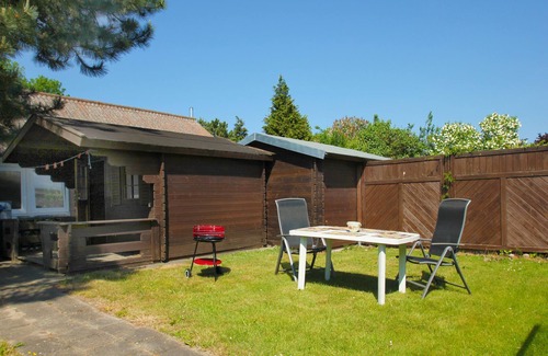 Wiek House | Waterfront house with terrace and garden - Ferienhaus Storchennest Haus L