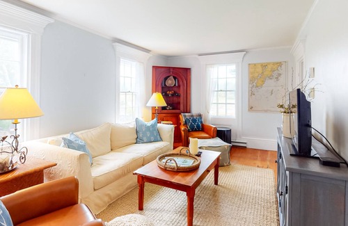 Tenants Harbor House | Waterfront house steps from the water with amazing views - dog-friendly