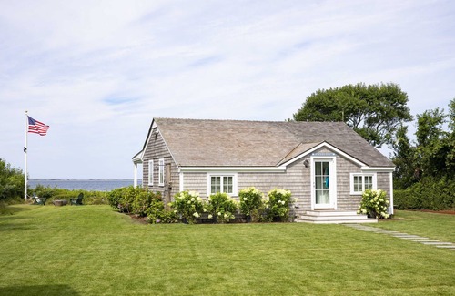 Wauwinet House | Waterfront in Wauwinet
