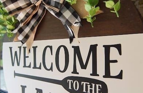 Southmont Cottage | Waterfront! Lake it Easy on High Rock Lake, Kayaks