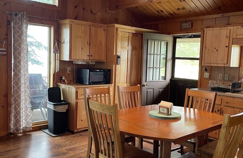 Cape Vincent Cottage | Waterfront Lake Lodge in the Thousand Islands