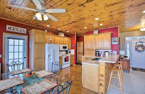 Cadillac Cottage | Waterfront Lake Mitchell Cottage w/Sunset Views