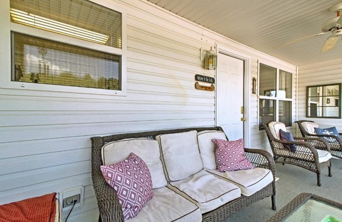 Lakeland Apartment | Waterfront Lake Ozark Condo with Balcony and Pool