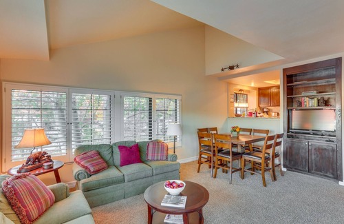Lake Arrowhead House | Waterfront Lake Arrowhead Townhome w/Balconies!