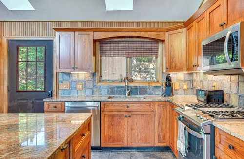 Putnam Station House | Waterfront Lake George Lodge w/Boat Dock & Deck!