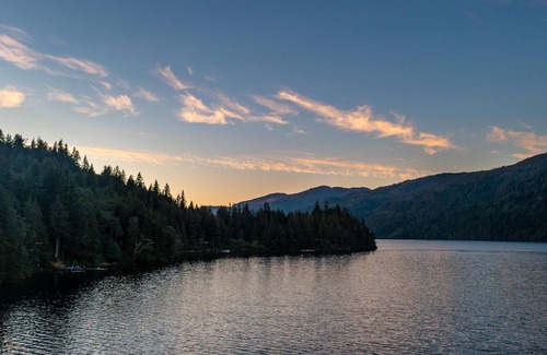Sedro-Woolley House | Waterfront Lake Whatcom, Bellingham & Mt Baker