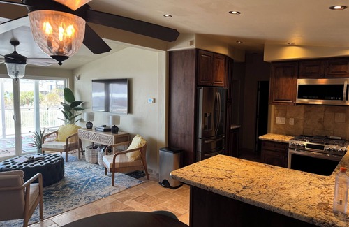 Lake Havasu City House | WATERFRONT LOCATION IN SAMS BEACH COMBER ESTATES !