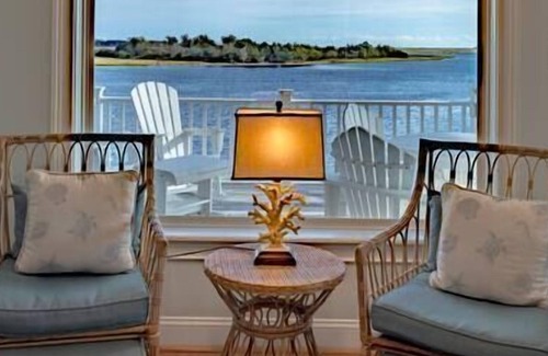 Swansboro House | Waterfront Luxury that Sleeps 12 with Great Views