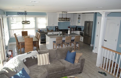 Dover Beaches North House | Waterfront MackShack South!