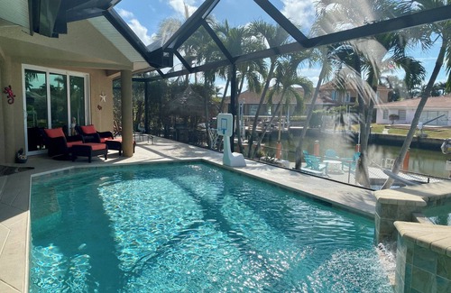 Marco Island Villa | Waterfront Marco HomenPool/Tiki/BikeToTheBeach/Dock w/DirectOceanAccess