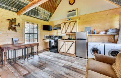 Marksville Apartment | Waterfront Marksville Studio with Dock!
