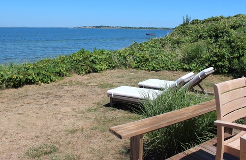 Quaise Cottage | Waterfront Nantucket Cottage