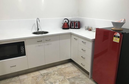 Merimbula Apartment | "Waterfront" on Merimbula Lake 2 Bedroom Apartment.