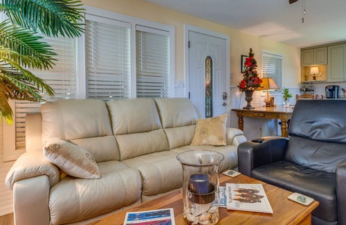 Ono Island Cabin | Waterfront Pensacola Paradise with Boat Slips!