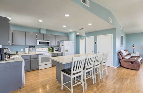 Salem House | Waterfront Perry Home w/ Views, Dock & Boat Slip!