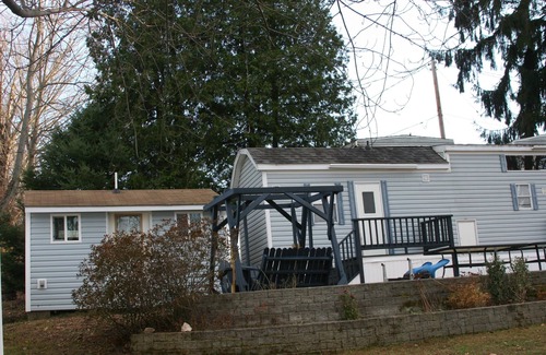 Broadalbin Cottage | Waterfront Playground- 1750 💰 wkly peak Season Rate PLUS PLUS.
