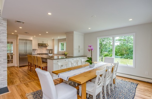 Southold House | Waterfront, private beach, ready for adventure, light & bright!