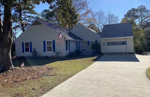 Fairfield Harbour House | Waterfront property located in the resort community of Fairfield Harbour
