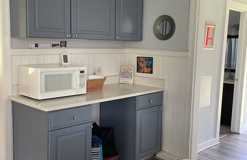 Cambridge Cottage | Waterfront property with private boat ramp and new dock!