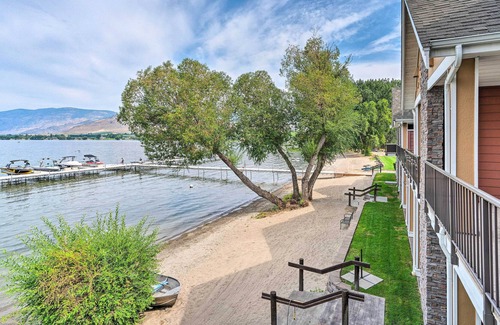 Oroville House | Waterfront Retreat w/ Resort Amenity Access