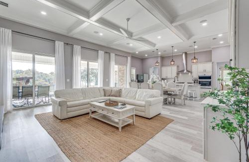 South Pensacola House | Waterfront Retreat with Outdoor Oasis in Pensacola