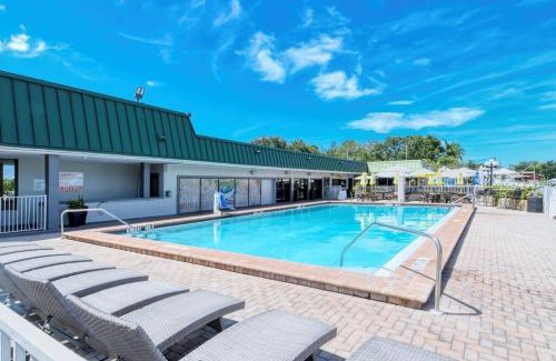 Trailer Estates Apartment | Waterfront Room, Heated Pool, Tiki Bar & Grill !