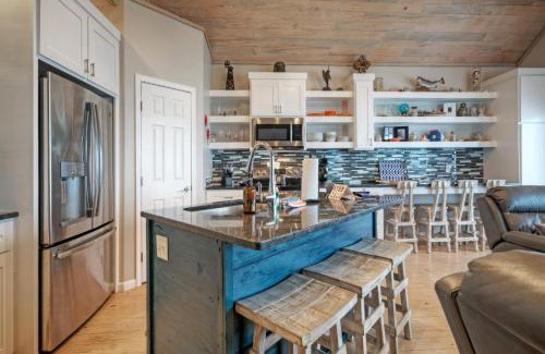 Flour Bluff House | Waterfront Shared Boat Dock Pool w Views Ariel’s Grotto by AvantStay