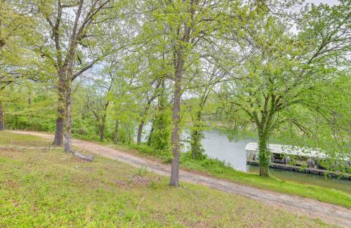 Shell Knob Apartment | Waterfront Shell Knob Retreat on Table Rock Lake!