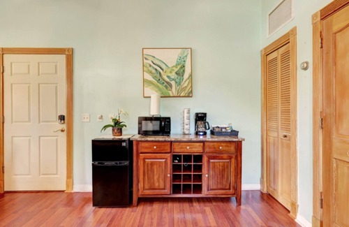 Stuart Apartment | Waterfront Storybook Studio in Stuart