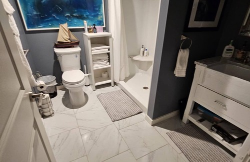 Escanaba Apartment | Waterfront studio in Escanaba with AC, WiFi n30+ day minimum rental only