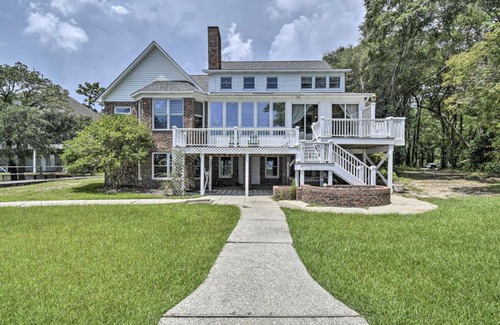 Sea Trail House | Waterfront Sunset Beach Escape with Golf View