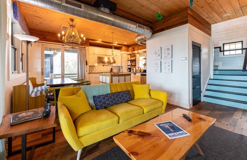 Kitty Hawk House | Waterfront Treasure - Main WIE House