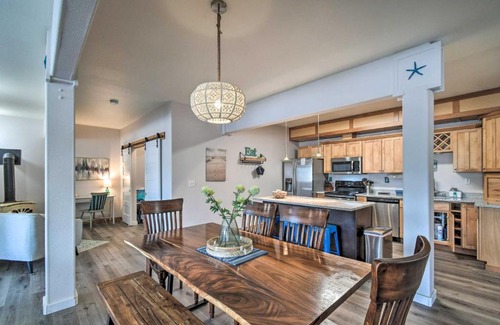 Ocean Shores Apartment | Waterfront Vacation Rental in Ocean Shores