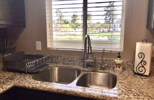 Chandler Condo | Waterfront view~Heated pools/spas~Pickleball/Tennis~Gym~Gated~BBQ~Eateries~Shops