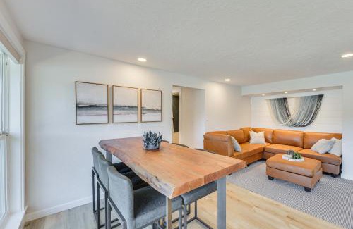 Olympia House | Waterfront Washington Getaway with Hot Tub and Deck!