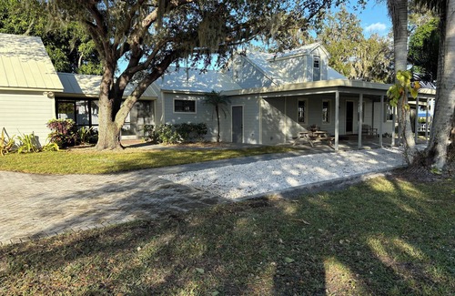 Palm City Cottage | Waterfront! Wide Views! Large Dock & Lift! 3/2 Cottage on Saint Lucie River
