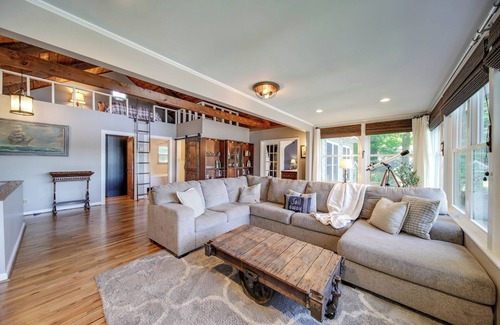Southmont Cottage | Waterfront with Private Dock and HUGE Views
