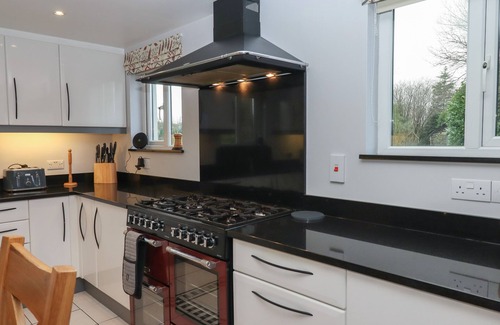 Holsworthy Cottage | Waterland Farmhouse
