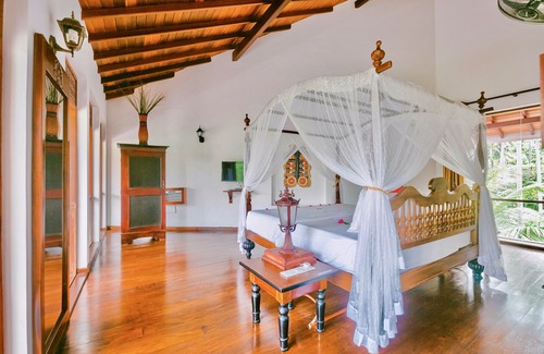 Negombo Hotel | Waterland