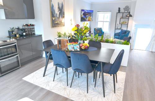 Bishop's House | Waterloo Hub Residences