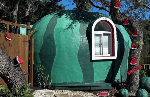 Largo House | 🍉Watermelon Dome ❌not a tent❌