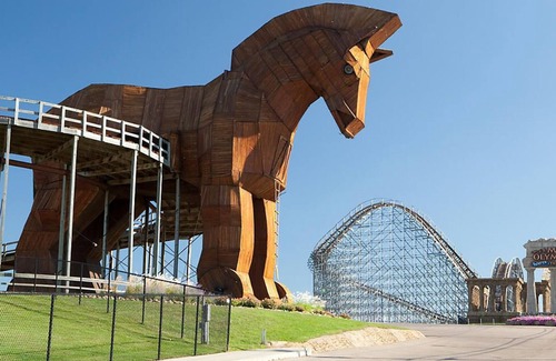 Lake Delton Resort | Waterpark Capital, Theme Parks, Family Fun + Outdoor Enthusiasts Dream