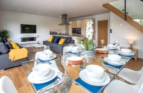 South Cerney House | Waters Edge 04, Waterside Lodge (P)