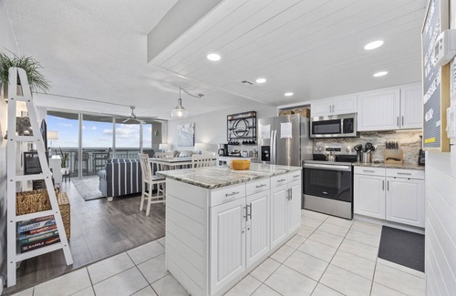 Garden City Condo | Water’s Edge 1508! Penthouse Level! Updated!