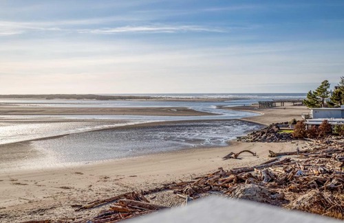 Lincoln City House | Waters Edge 407