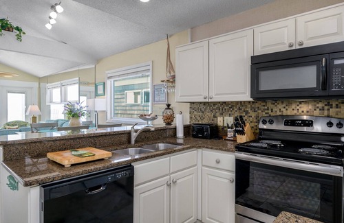 Holden Beach Condo | "Waters Edge 427-B" - Oceanfront Condo w/Community Pool, 2 Bedrooms/2 Bathrooms
