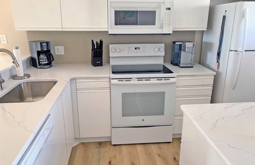 Holden Beach Condo | "Waters Edge 431-B" - Oceanfront Condo w/Community Pool, 2 Bedrooms/2 Bathrooms